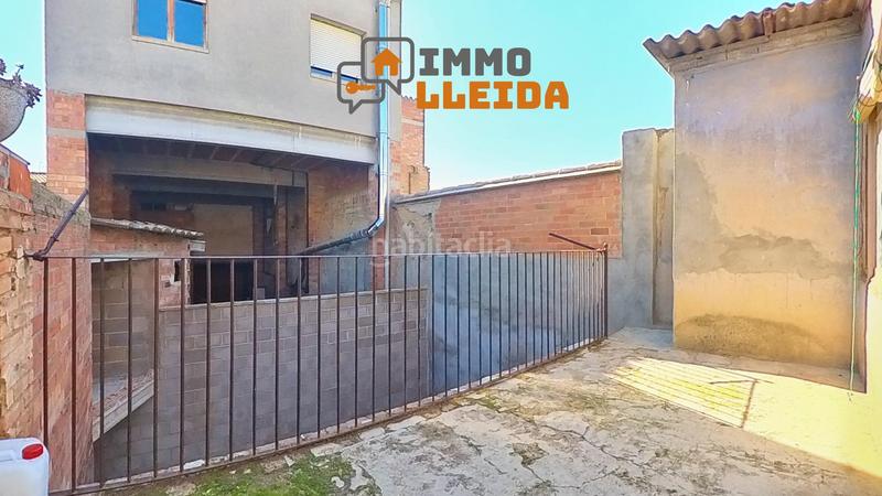 Foto 98ad09c2-146e-4ecc-b2e6-5fc696fb0043. Maison jumelée dans cristòfol colom 6 dans Bellvís