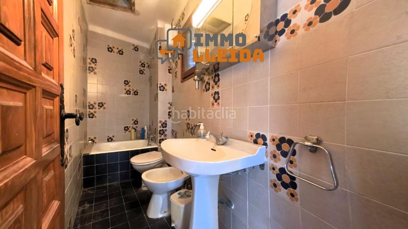 Foto 355d97d7-f8b9-40e8-8968-3fb6e74be242. Casa adossada a Àger