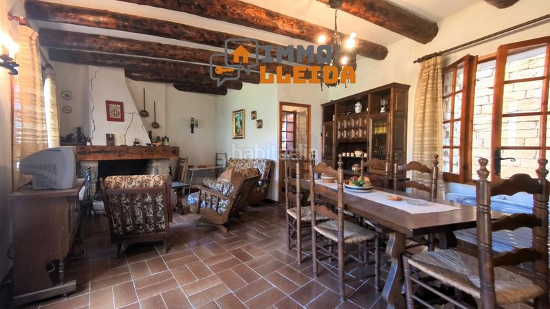 Foto 923f4134-ab43-4080-a5bf-38a1e6c05ffb. Casa adossada a Àger