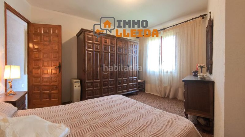 Foto e585a93c-6554-414a-9c40-758f97cb7899. Casa adossada a Àger