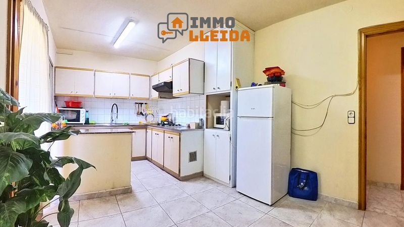 Foto 16798e3c-beac-42c6-bcf7-7056a41832f7. Casa adossada a alguer 11 a Balaguer