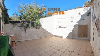 Casa adossada a Artesa de Segre. Tu refugio en plena tranquilidad rural   tudela del segre