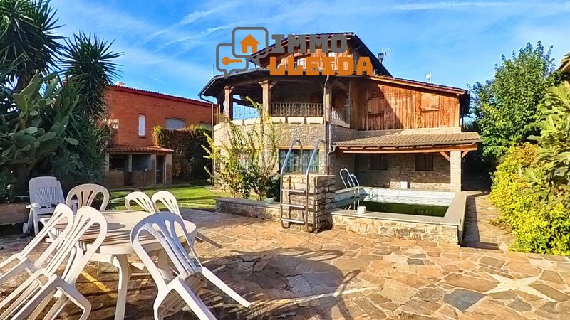 Foto 8c21aaeb-a131-4dd5-8a34-ca663c3b1327. Casa a calle sant armengol 4 a Alpicat