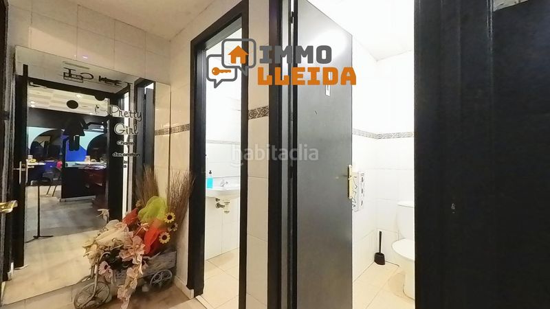 Foto 41d53e34-e517-4c69-ad54-4173b63ed9ab. Local comercial a avenida tarragona 3 a Tàrrega