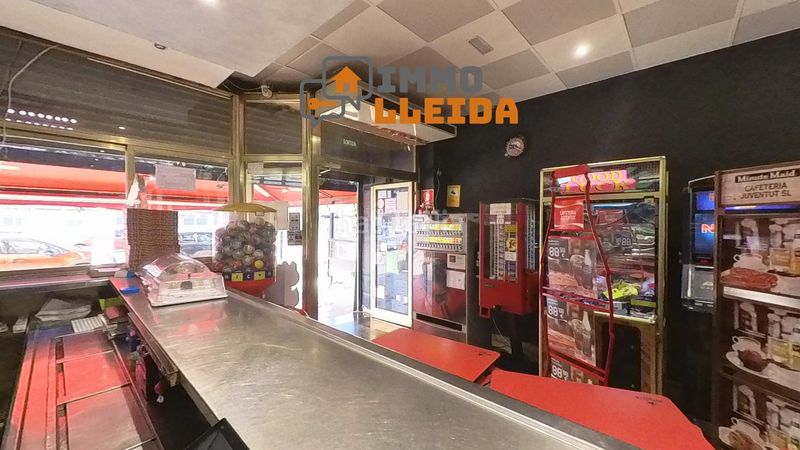 Foto ad53bb52-76a4-4607-92f1-eef3ade7ab4e. Local comercial a avenida tarragona 3 a Tàrrega