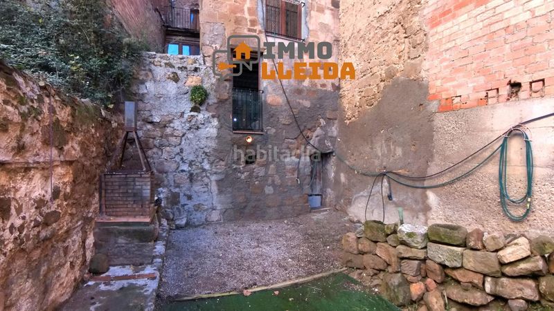 Foto d592fb85-6159-48f6-bce3-6284e6b1b518. Casa adossada a calle vilanova a Ponts