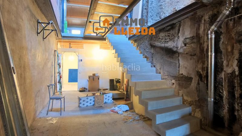 Foto edcf9dd8-70f2-4a28-bafe-9aec5e81640f. Casa adossada a calle vilanova a Ponts
