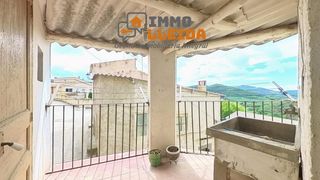 Casa adossada a Avellanes i Santa Linya (Les). Casa a reformar en tartareu