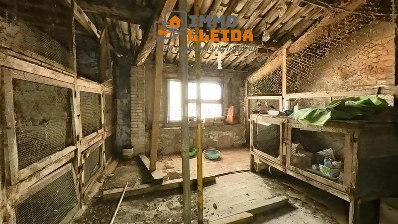 Foto 1d418cf4-96ff-40f0-be6f-3d6854bed1d4. Casa adossada a calle nou 7 a Cervera