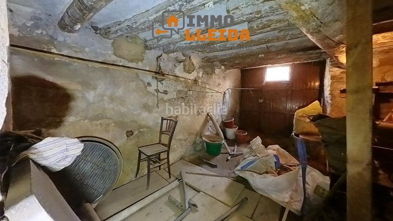 Foto 470b6196-509a-43b4-99b9-03230c9b05d0. Casa adossada a calle nou 7 a Cervera