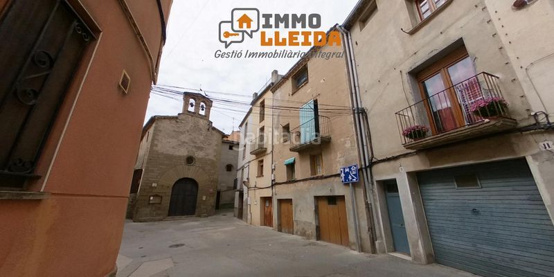 Foto bddd48ad-aa43-4d02-bc26-7043cff2a6d4. Casa adossada a calle nou 7 a Cervera