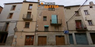 Semi detached house in Calle nou 7. Casa en el centro de cervera con mucho espacio!!