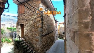 Casa a schiera in Calle sant vicenç. Tu refugio rústico en el corazón del prepirineo
