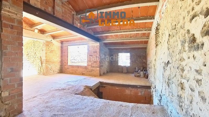 Foto a15ea4e2-905d-4707-b3d8-b37d28e9c87e. Casa adossada a calle major a Vilanova de Meià