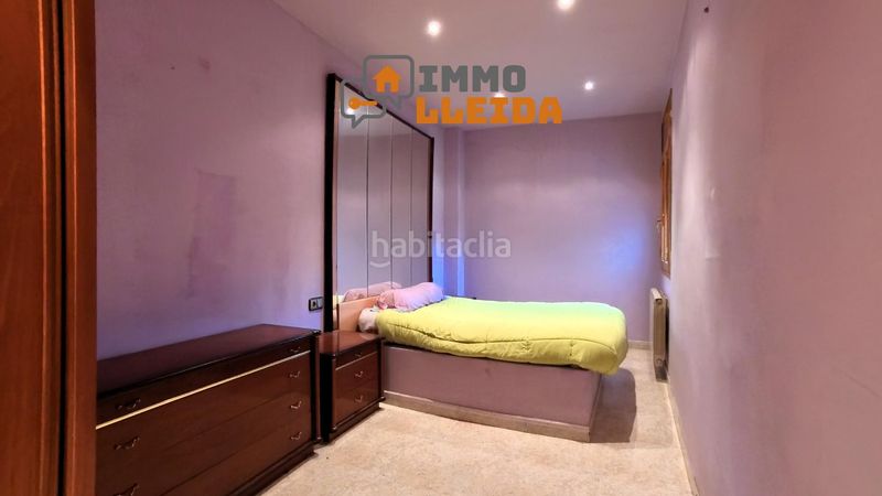 Foto c7cbc78b-5c23-4a9a-9744-a99f55356f47. Pis a calle del mig a Térmens