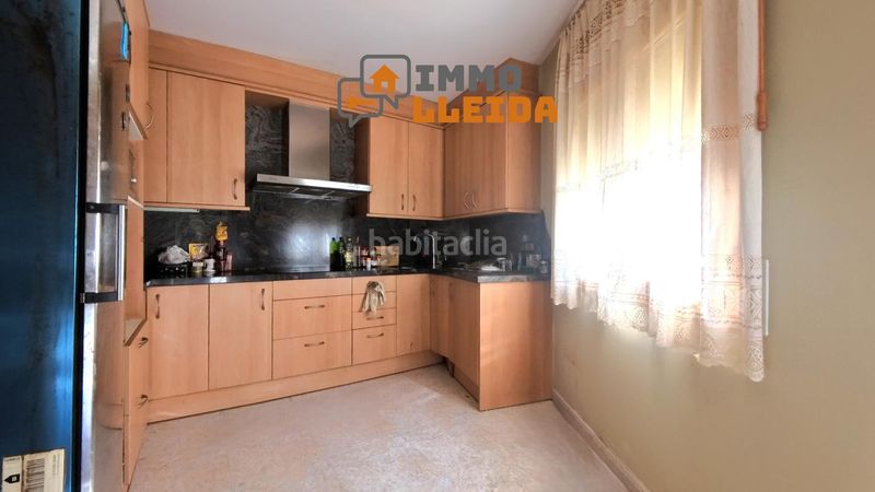 Foto ea4a3d8e-7e37-4fdb-b9d3-832cd53d3315. Pis a calle del mig a Térmens