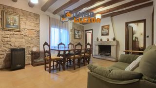 Casa a schiera in Montoliu de Segarra. Casa de piedra con encanto y autenticidad en montoliu de segarra