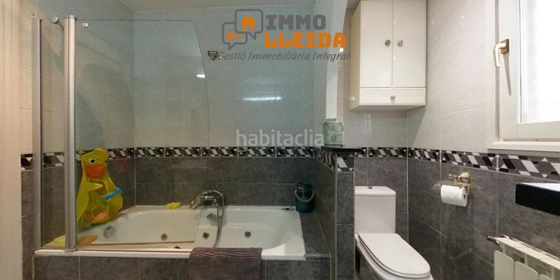 Foto 8e758608-c94b-4635-aaa3-094db8c7b5f6. Casa amb calefacció aparcament piscina a Sentiu de Sió (La)
