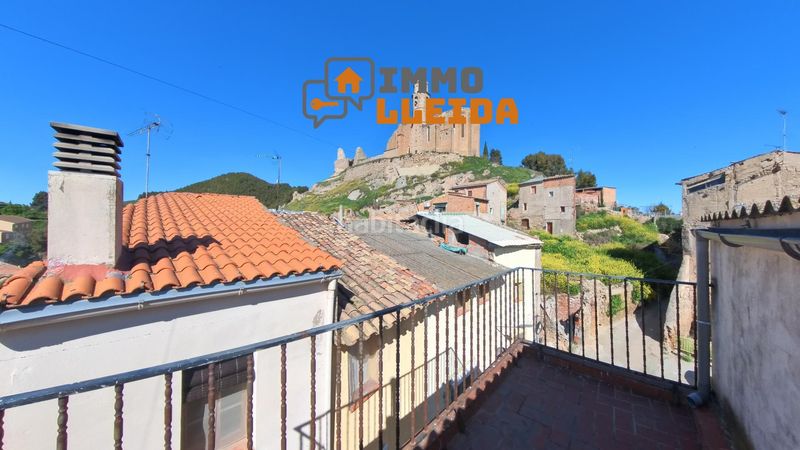 Foto e639c515-be3d-45cc-80b2-dc7d5f30a746. Casa adosada en calle santa maria encanto y amplitud en el corazón en Castelló de Farfanya