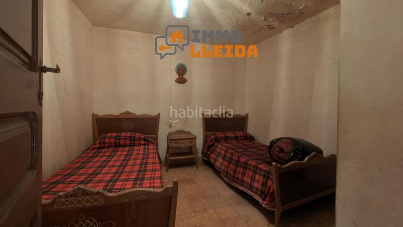 Foto bd183ca4-8fb1-4fba-90cf-ab57c7a56568. Reihenhaus in calle esglesia colldelrat in Artesa de Segre