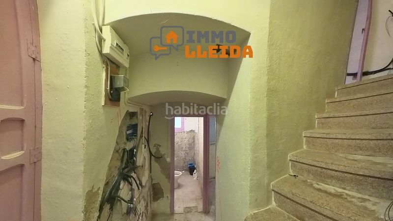 Foto e205cac7-b537-4701-87b1-226c22b7e61a. Casa adossada a calle sant vicenç 2 a Àger
