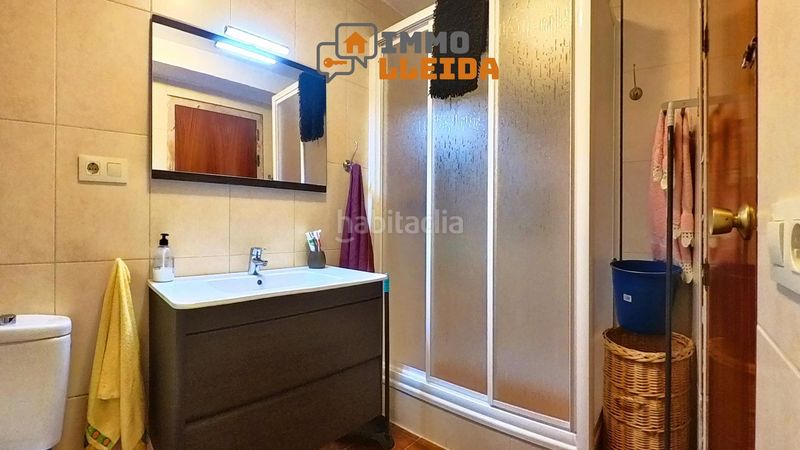 Foto 3f1ae835-b132-46a5-a63f-f8561c8aafe1. Casa adossada amb calefacció a Àger