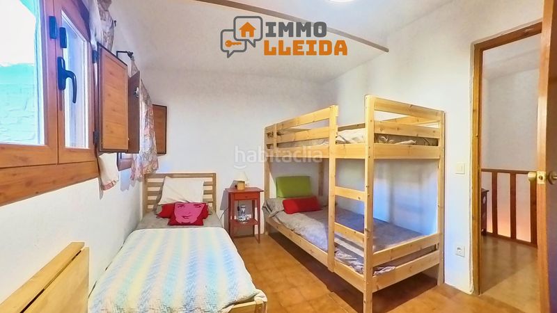 Foto 6a0bd9d0-31df-451a-ab0d-5e7b9ec7b75e. Casa adossada amb calefacció a Àger