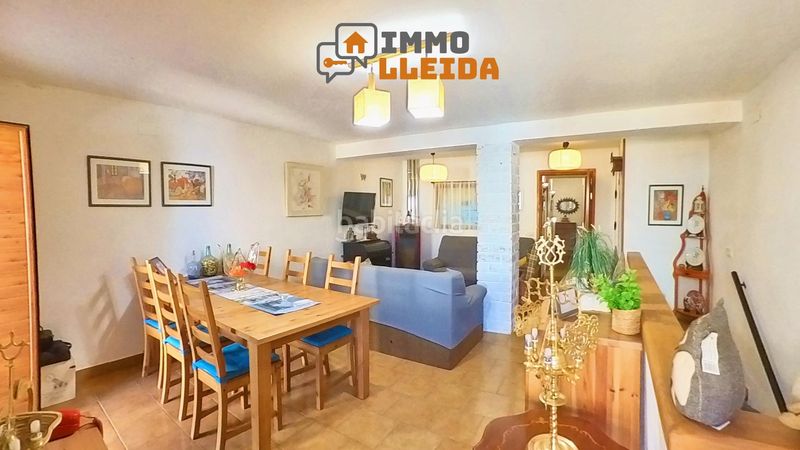 Foto a39db9bd-cbbe-4739-866f-a9a574050484. Casa adossada amb calefacció a Àger