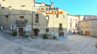Reihenhaus in Calle de l'església. Oportunidad casa en la regola