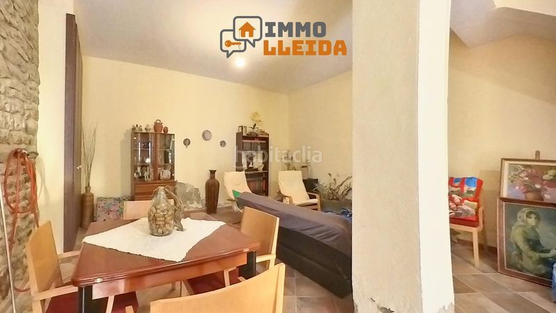 Foto ccf4951d-0eb3-4e36-b563-e58c2aa604b8. Casa adossada amb calefacció a Àger