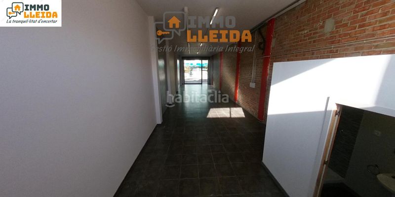 Foto b005b63f-308a-4e53-9e81-3d51c8a96be6. Affitto locale commerciale in avenida de miquel batllori in Lleida