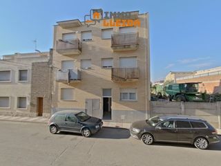 Pis  Calle alzines 6. Oportunidad piso en cervera con parquing y trastero
