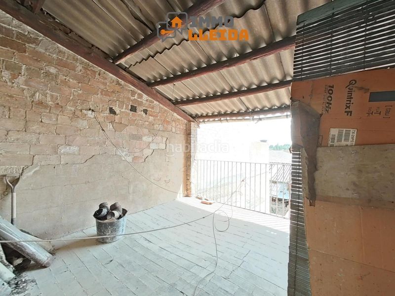Foto 0914eca8-9b7f-4a80-b847-c20744358013. Casa adossada a avenida preixana a Bellpuig