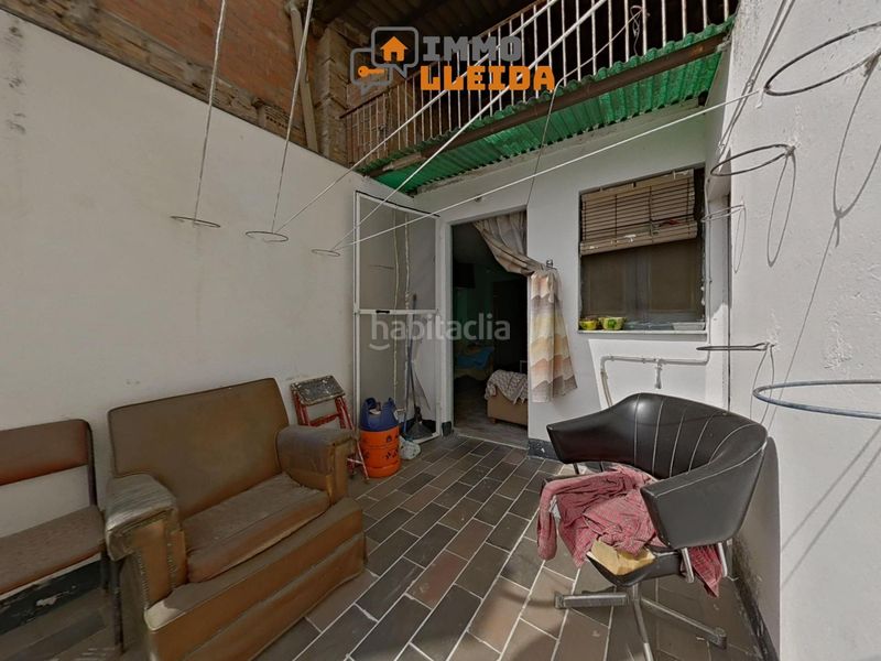 Foto 70e68cbb-3665-4d5b-81ec-699120aee015. Casa adossada a avenida preixana a Bellpuig