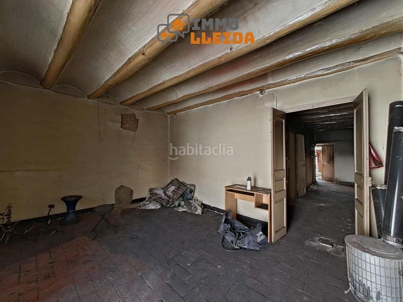 Foto 82a7b0e1-0591-4f5f-aa64-50aa8ddb1410. Casa adossada a avenida preixana a Bellpuig