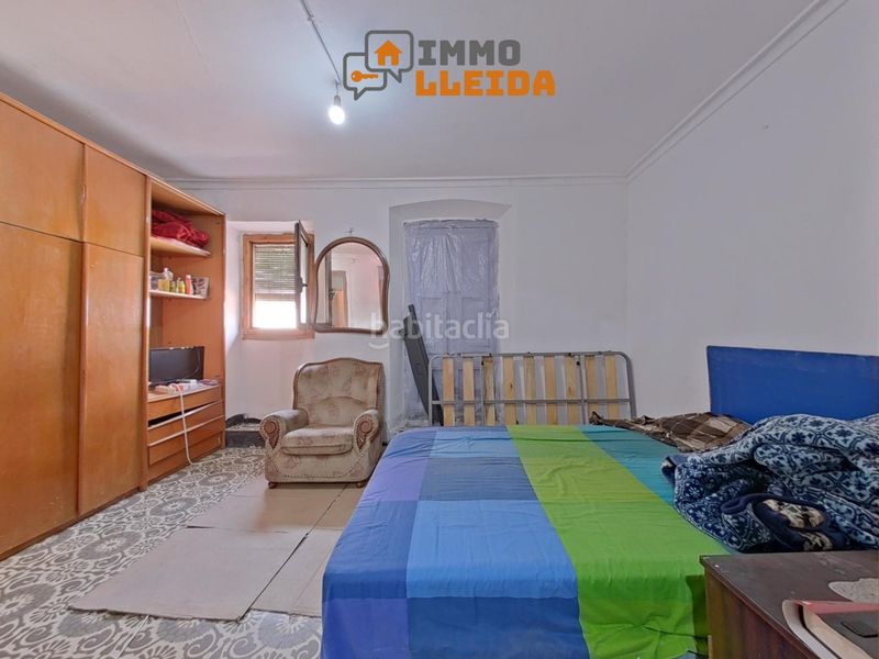 Foto 9d4812ee-ae18-468e-b204-734dfff8c011. Casa adossada a avenida preixana a Bellpuig