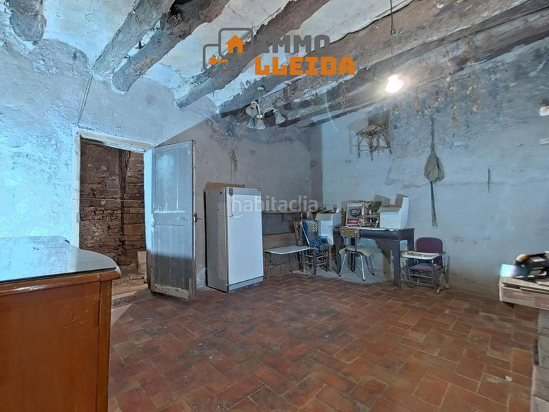 Foto 0cc22955-cc33-4dff-a83c-2058c1d58144. Casa adossada amb aparcament a Cervera
