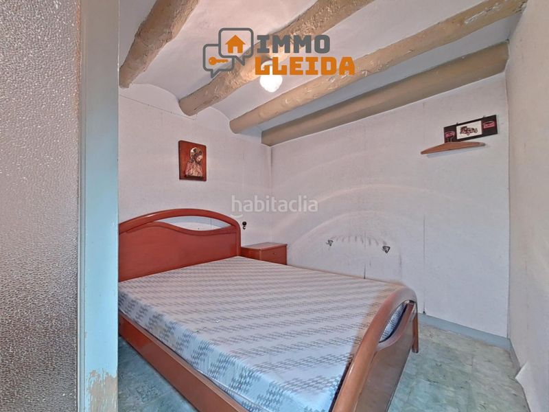 Foto 3bc78884-6811-47bf-a6a6-f0de5b2a9835. Casa adossada amb aparcament a Cervera