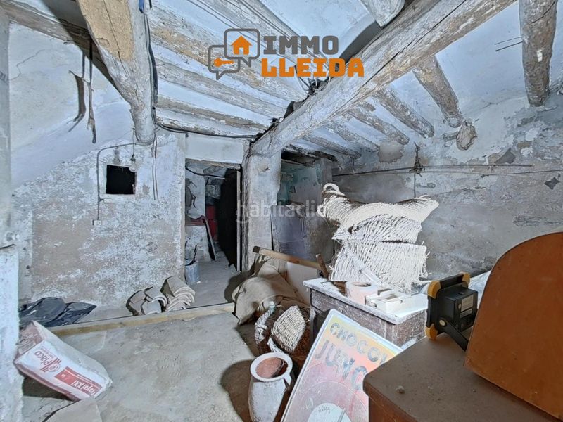 Foto c68ea8f9-4154-422c-ad87-6ede2a12fad1. Casa adossada amb aparcament a Cervera