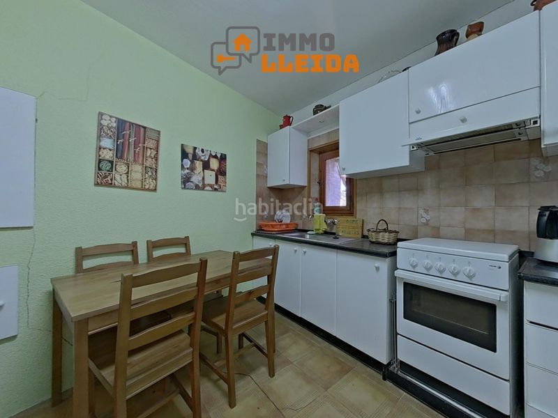 Foto e940f7b9-5c1a-4f6f-8a5c-2c4e0a992bd6. Casa a Nalec