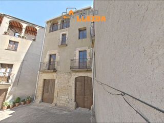 Casa adosada en Del monestir 5. Casa de piedra en vallbona de les monges