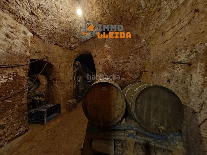 Foto c1341ebf-3de9-4c8a-bbca-f2dbf4005f49. Casa adossada a del raval 2 a Algerri