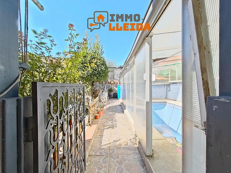 Foto a602802d-09c6-48cc-bd28-d6638d1a5efa. Casa adossada a calle agramunt 23 a Tàrrega