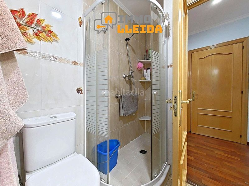 Foto b2e3b40a-cc79-45be-9b29-ca150a6bf835. Casa adossada a calle agramunt 23 a Tàrrega