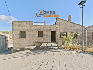 Casa a schiera  Calle castell 3. Oportunidad casa de piedra con aerotermia en estaràs