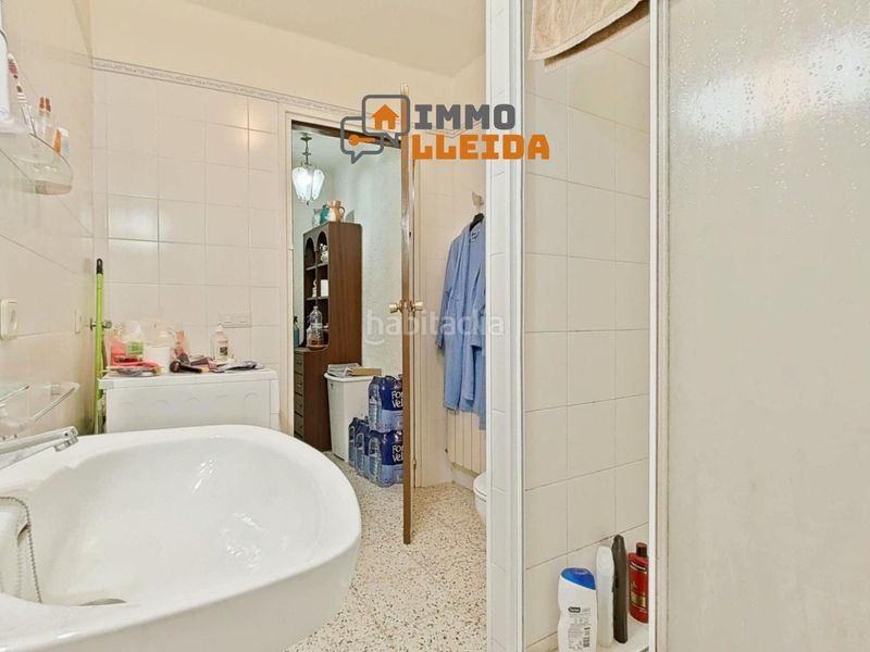 Foto e92f6bb1-444a-488f-8121-f52bed160363. Casa adossada a calle castell 3 a Estaràs
