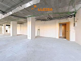 Lloguer Local Comercial a Avenida avinguda països catalans 43. Oportunidad local comercial en altillo