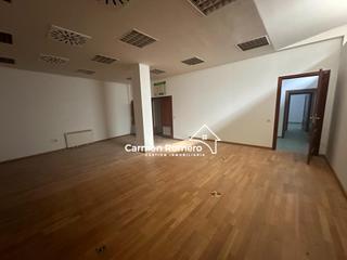 Location Local commercial à Prosperidad - Delicias. Fantastico local jt. oficina del imen de canalejas en venta y al