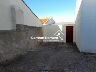 Masia a Torresmenudas. Casa de pueblo  con garaje y patiojardín de 120 m2 a 18 km de sa
