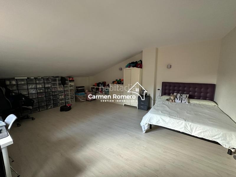 Foto e72d6326-a1c7-46e4-bca8-1bb3b7f0e22b. Duplex with heating pool in Villamayor